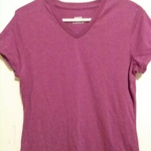 V-neck tee